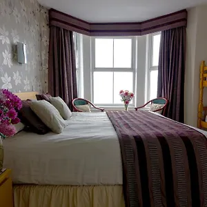The Greno Guest house Scarborough